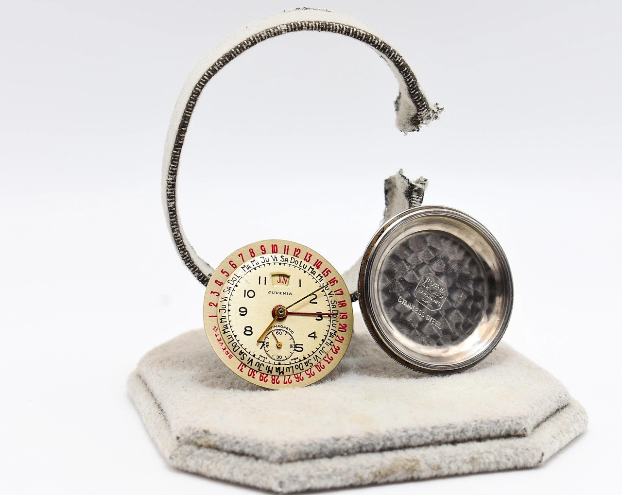 Juvenia Triple Calendar Brevet · 48789564 — foto 1 di 5