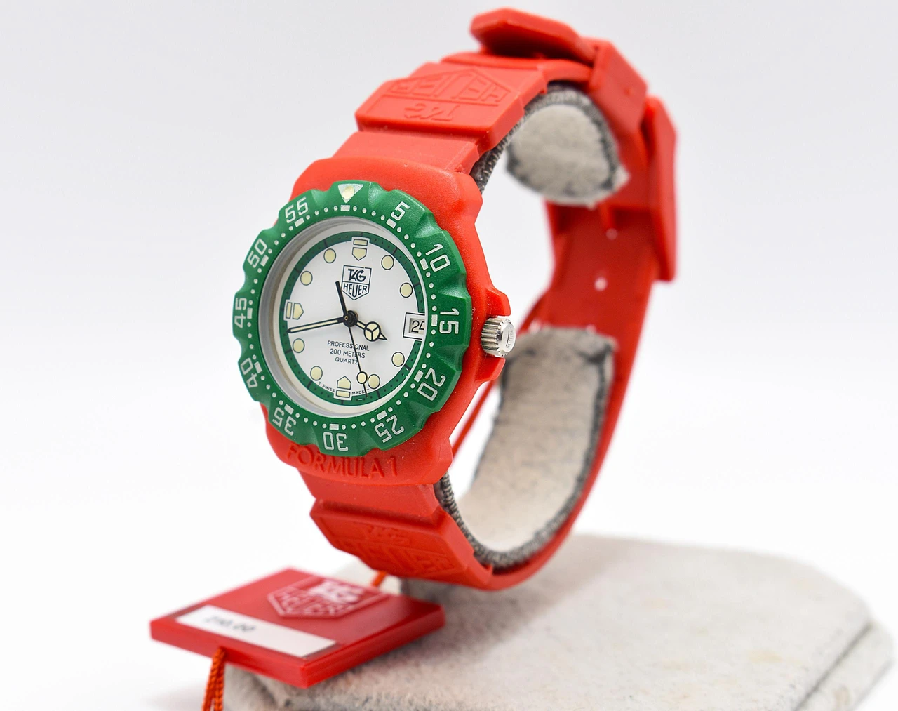 TAG Heuer Professional 200 · 49098615 — foto 1 di 5