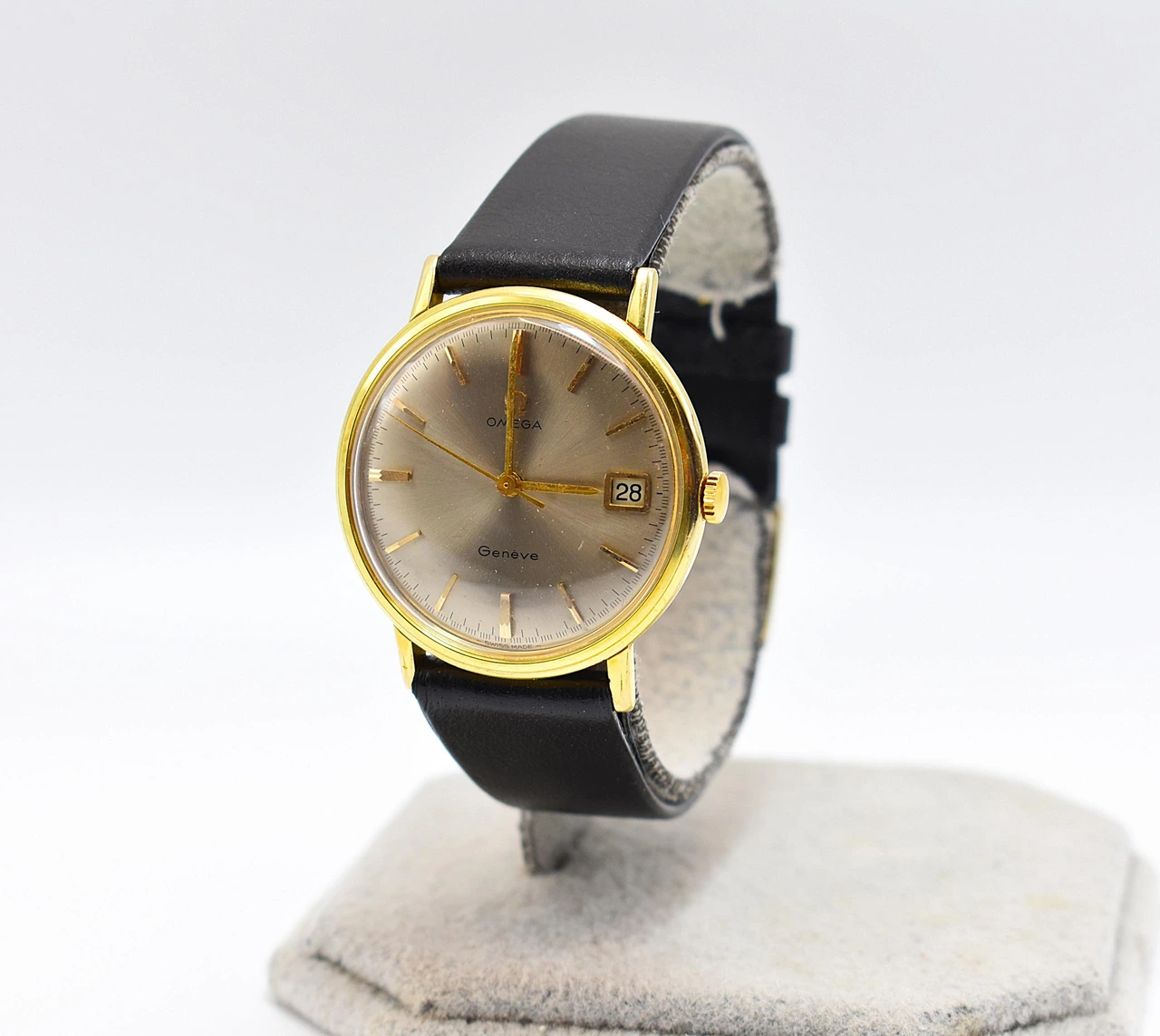 Omega Genève · 48747345 — foto 1 di 5