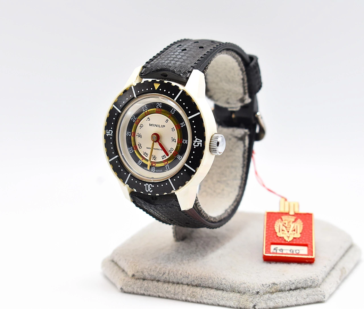 Lip Minilip 39 mm – Quadrante originale – NOS — foto dell’esemplare MASSA SHW