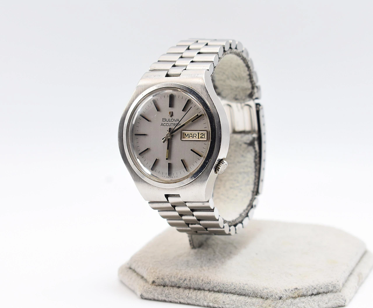 Bulova Accutron · 48788973 — foto 1 di 5